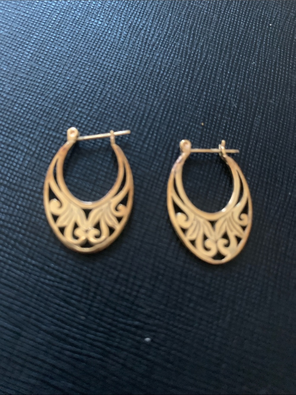 Elegant Gold Filigree Hoop Earrings - Women's Jewelry